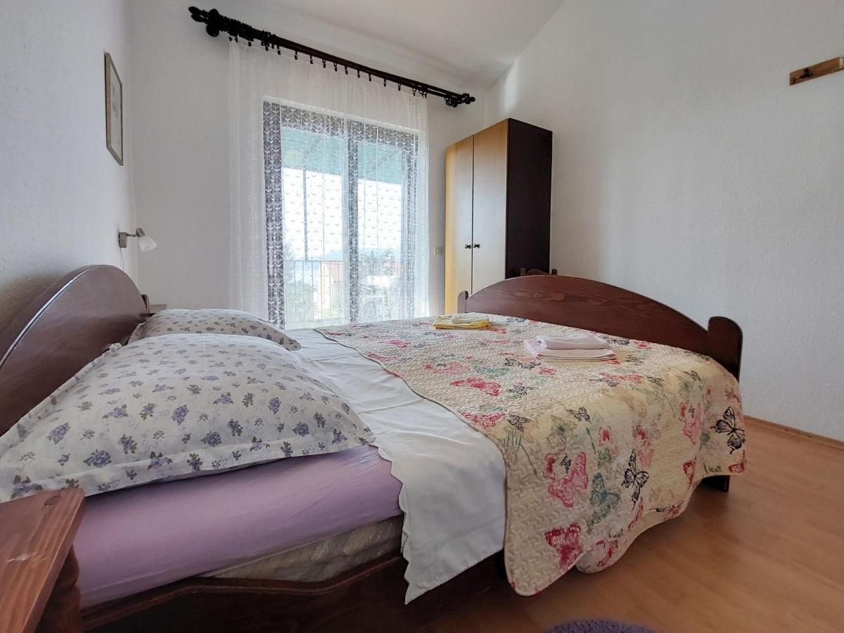 Apartments Vilim Пінезіци Екстер'єр фото